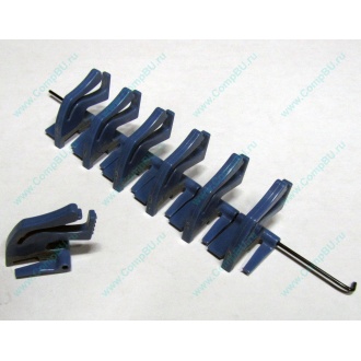 Пластиковые защелки от серверов HP для планок-заглушек PCI (Ивантеевка)